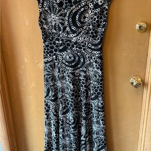 Elegant Black and White Patterned Dress